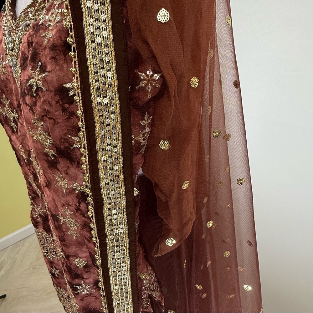 β¨ Lavish Brown & Gold Embellished Party Suit β New, Never Worn (3-Piece) Plazzo - Picture 11 of 14